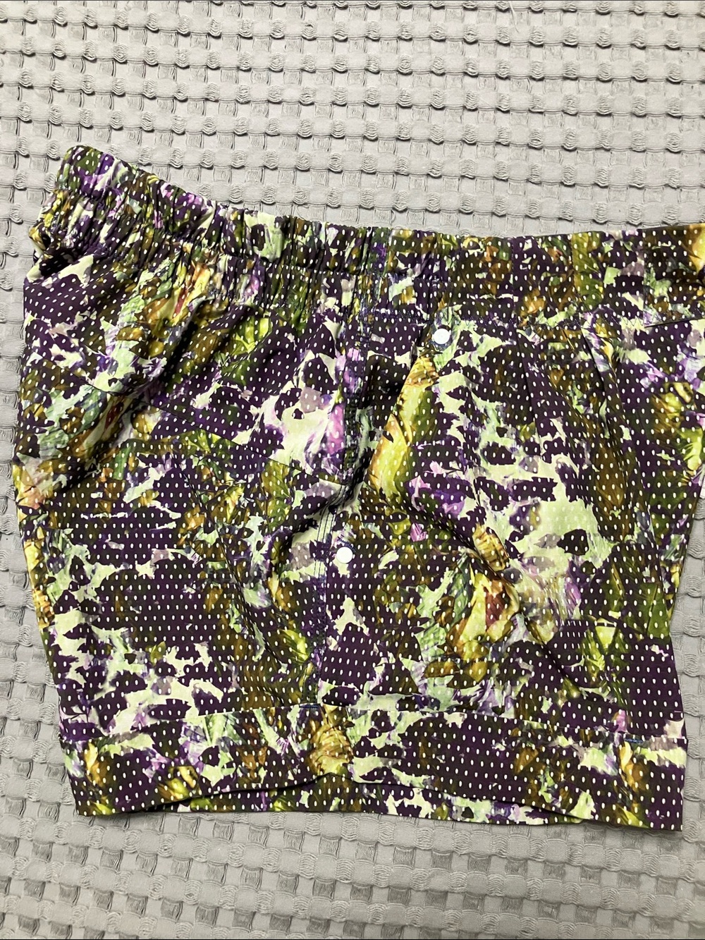 Lululemon Spring Break Away Short Sz 6 in Floral Sport White Multi - Picture 5 of 12